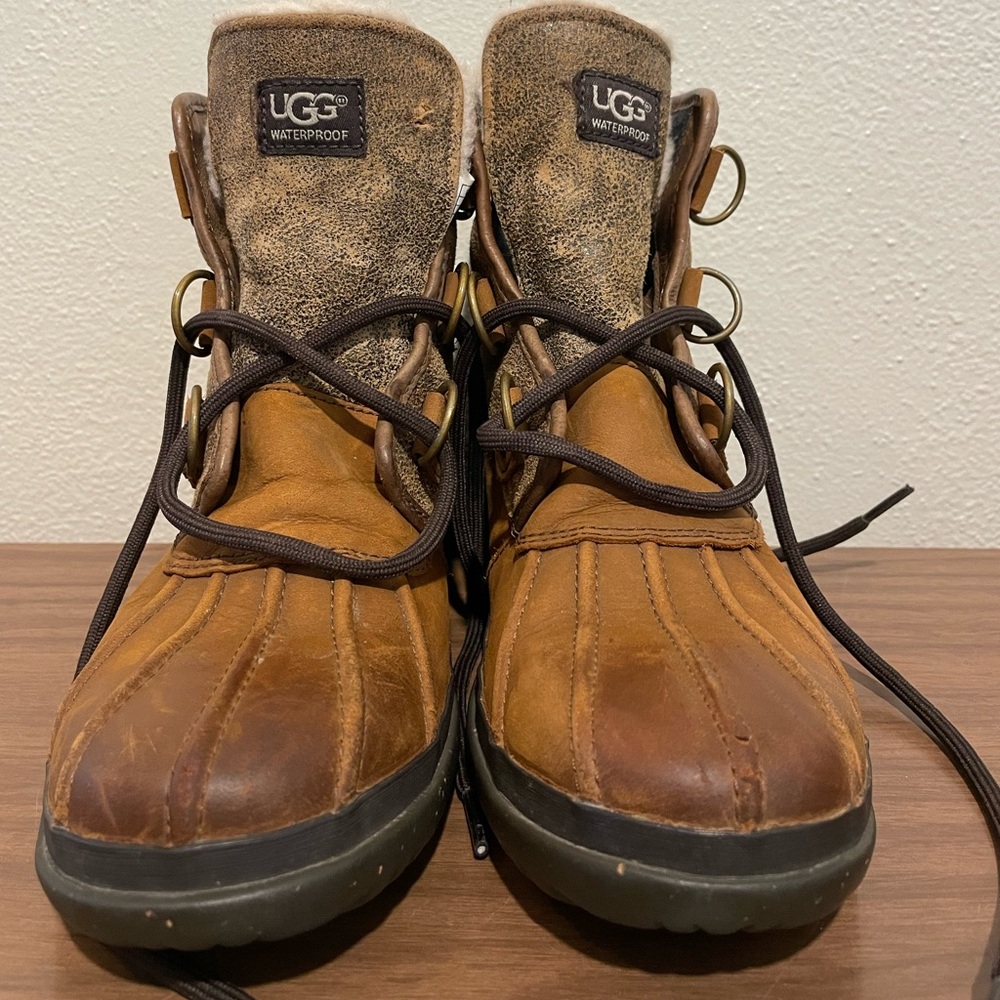 UGG Tan and Cream Lined Boots
